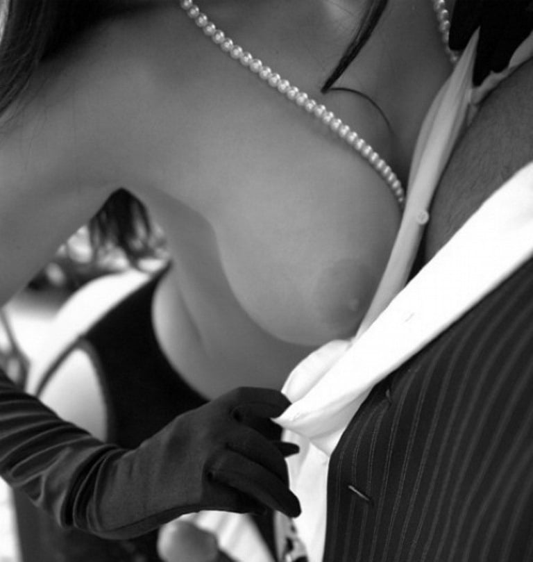 Pechos abundantes
 #98282512