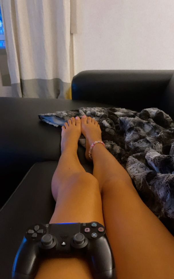 Sararigato452 desnuda #108210677