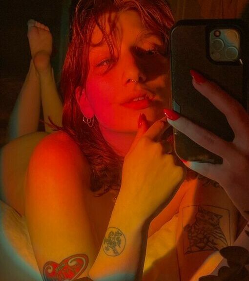 Marinadove desnuda #108193883