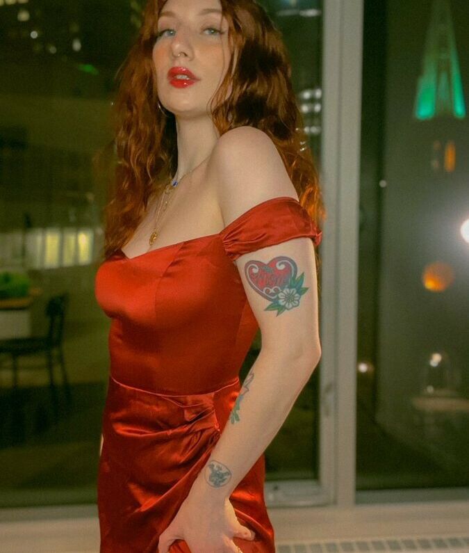 Marinadove desnuda #108193895