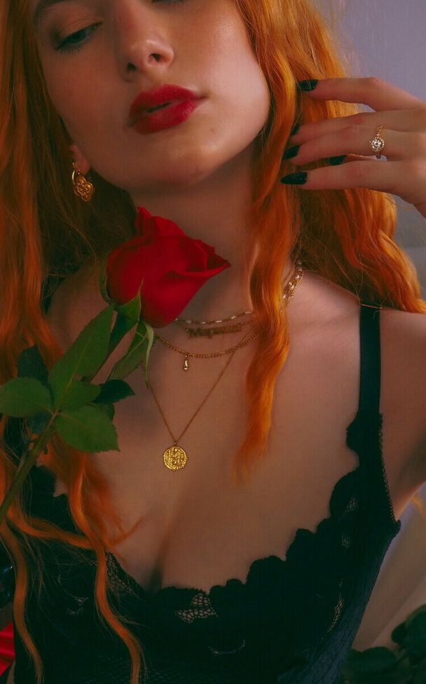 Marinadove desnuda #108193905