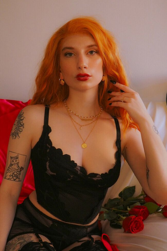 Marinadove desnuda #108193907