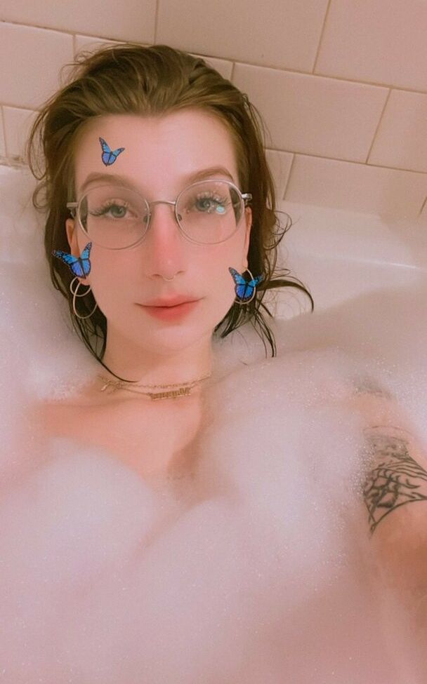 Marinadove desnuda #108193946