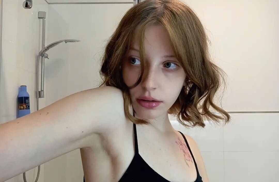 Agnese Innocente desnuda #109189095