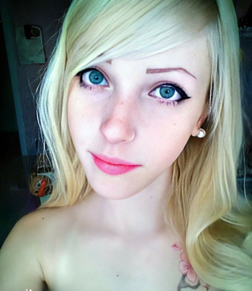 Agnese Innocente desnuda #109189098