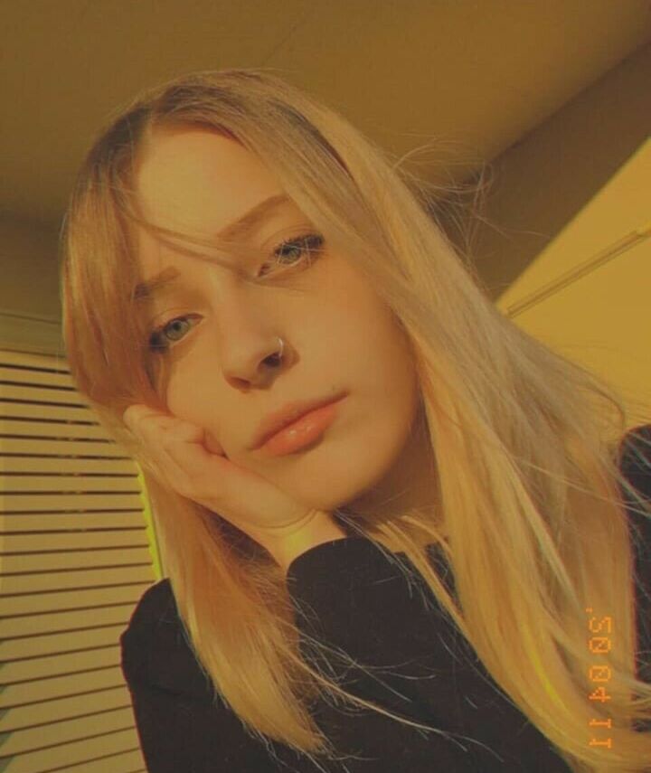 Agnese Innocente desnuda #109189126