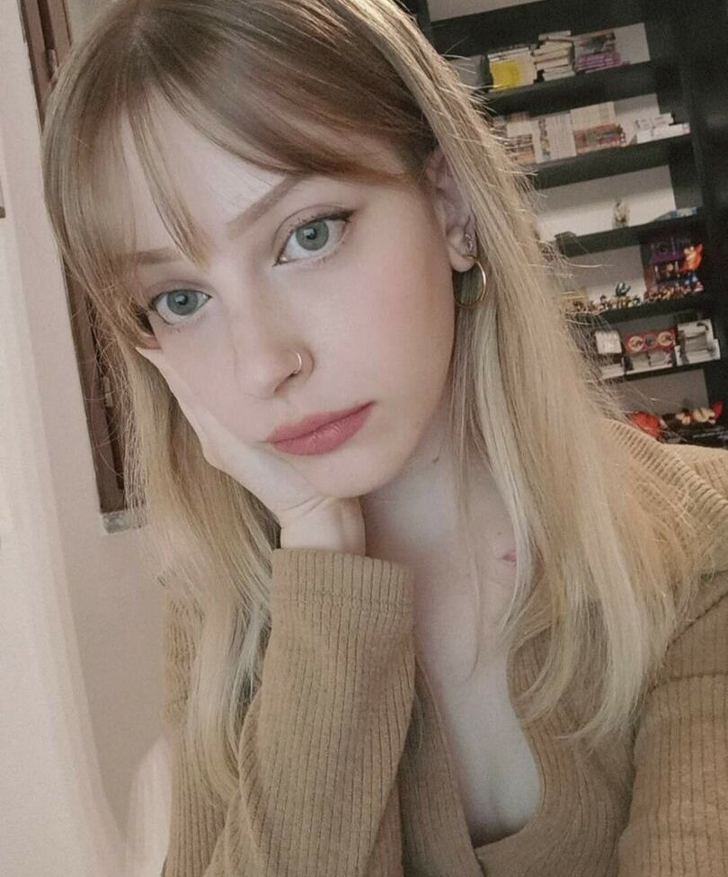 Agnese Innocente desnuda #109189133