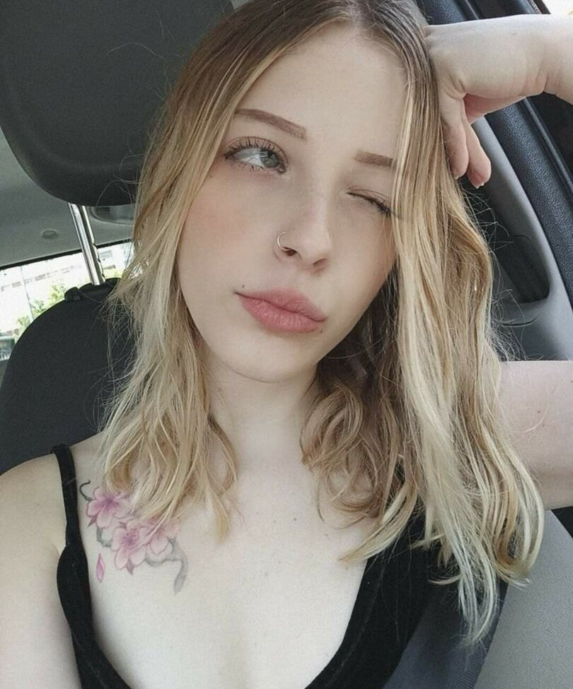 Agnese Innocente desnuda #109189137