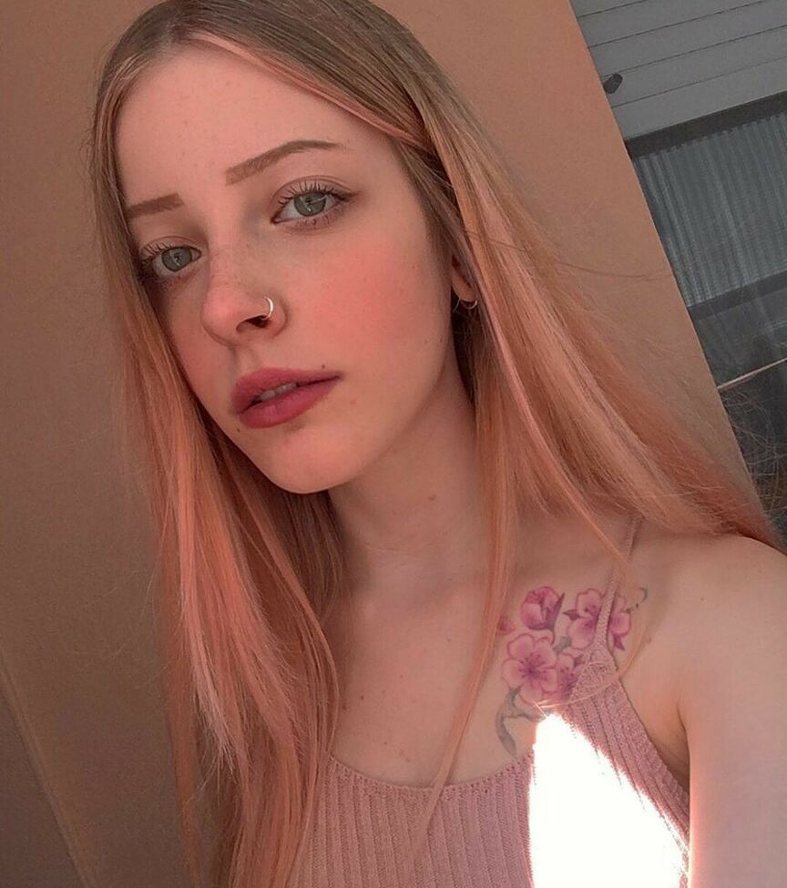 Agnese Innocente desnuda #109189138