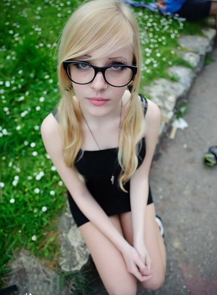 Agnese Innocente desnuda #109189155