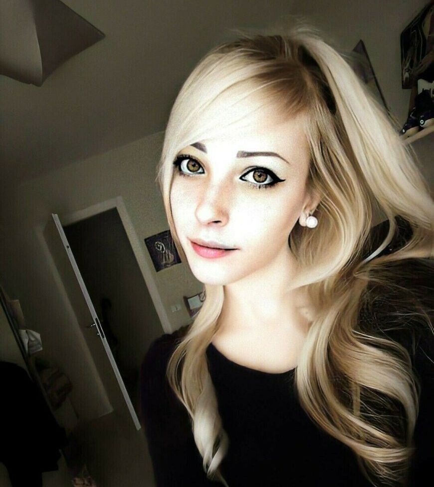 Agnese Innocente desnuda #109189160