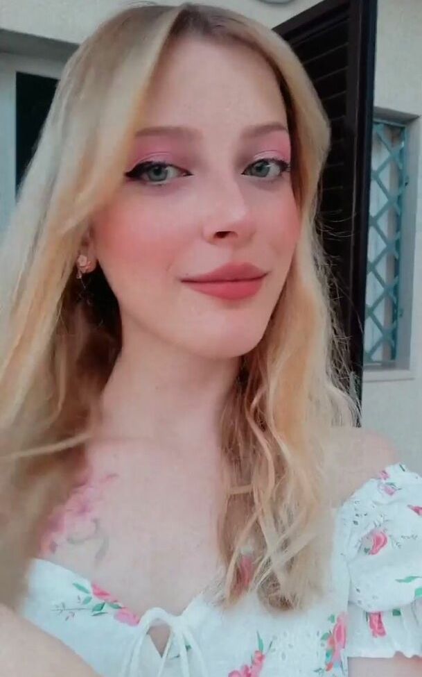 Agnese Innocente desnuda #109189182