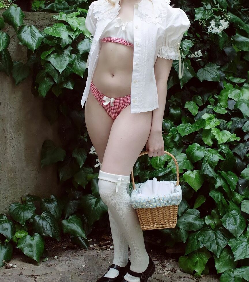 Agnese Innocente desnuda #109189188