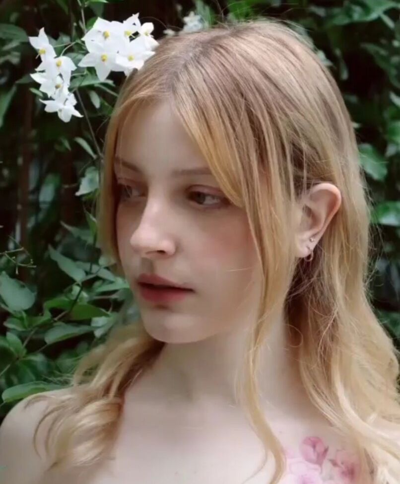 Agnese Innocente desnuda #109189199