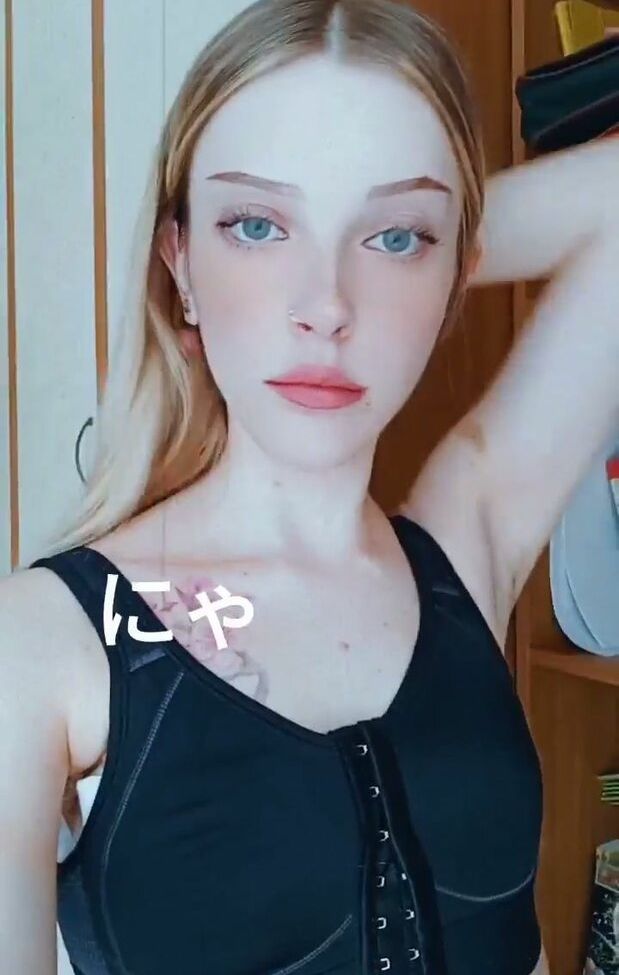 Agnese Innocente desnuda #109189203