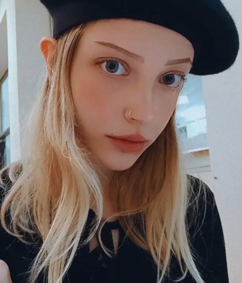 Agnese Innocente desnuda #109189242