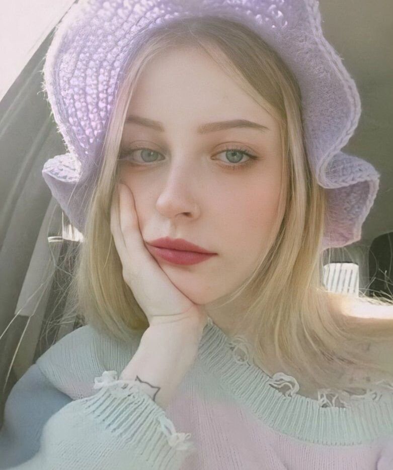 Agnese Innocente desnuda #109189244