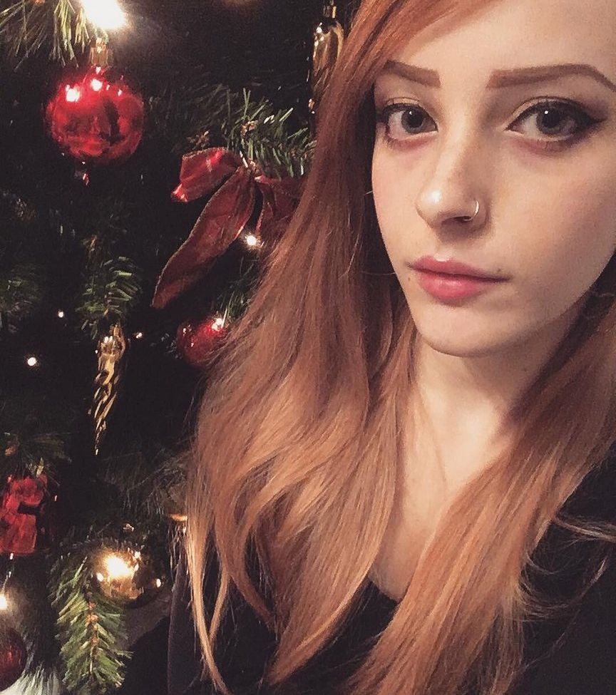 Agnese Innocente desnuda #109189258