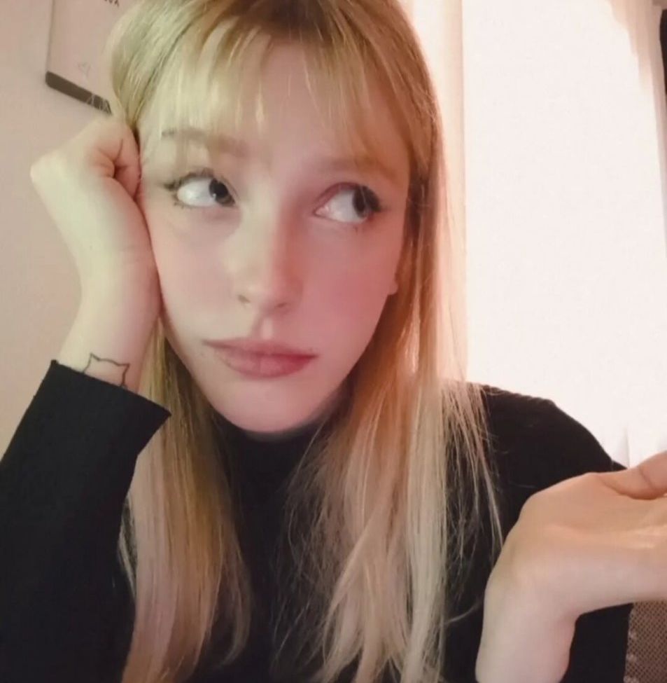 Agnese Innocente desnuda #109189284