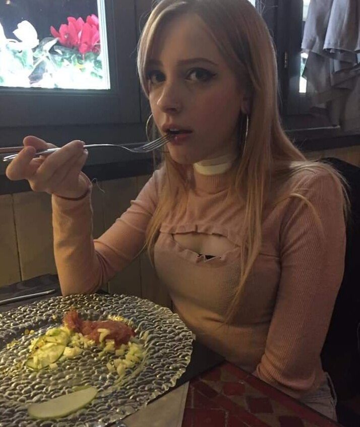 Agnese Innocente desnuda #109189286