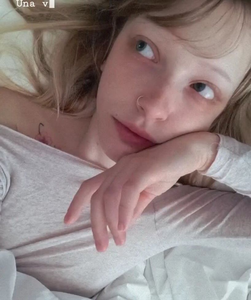 Agnese Innocente desnuda #109189287