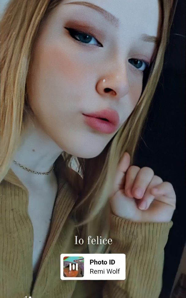 Agnese Innocente desnuda #109189294