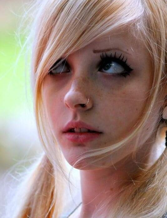 Agnese Innocente desnuda #109189315