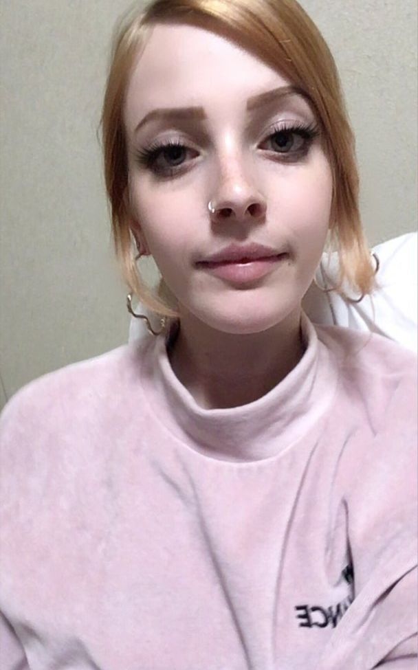 Agnese Innocente desnuda #109189325