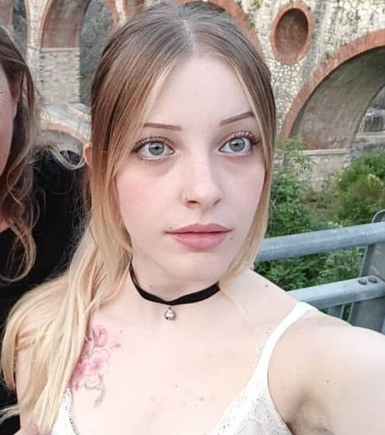 Agnese Innocente desnuda #109189334