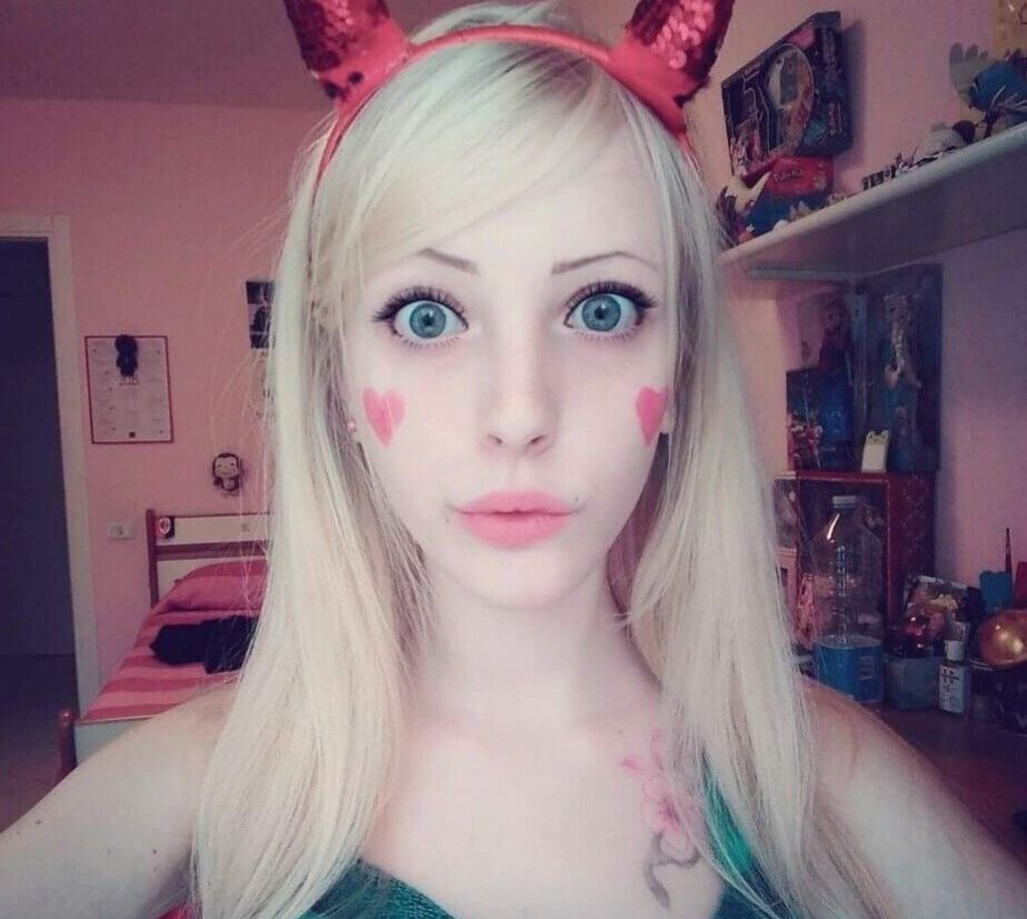 Agnese Innocente desnuda #109189336