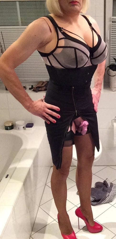 Zofe lisa 134 korsett nylons dessous devot ingolstadt by
 #103727305