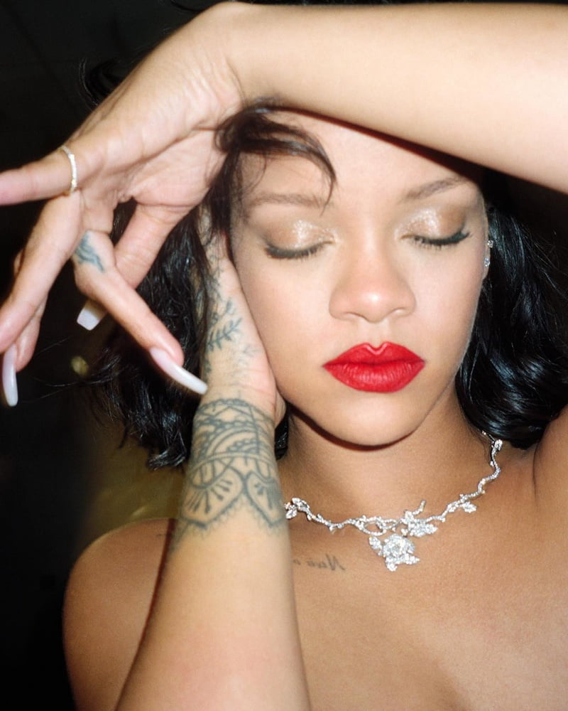 Rihanna Instagram #106171457