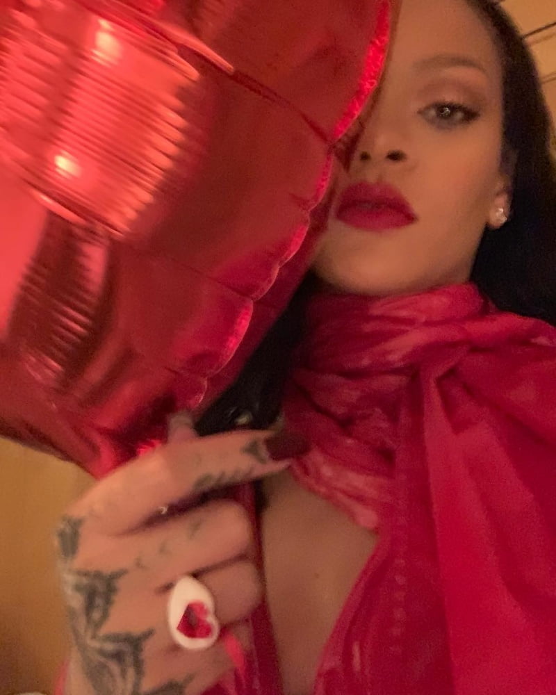 Rihanna Instagram #106171507