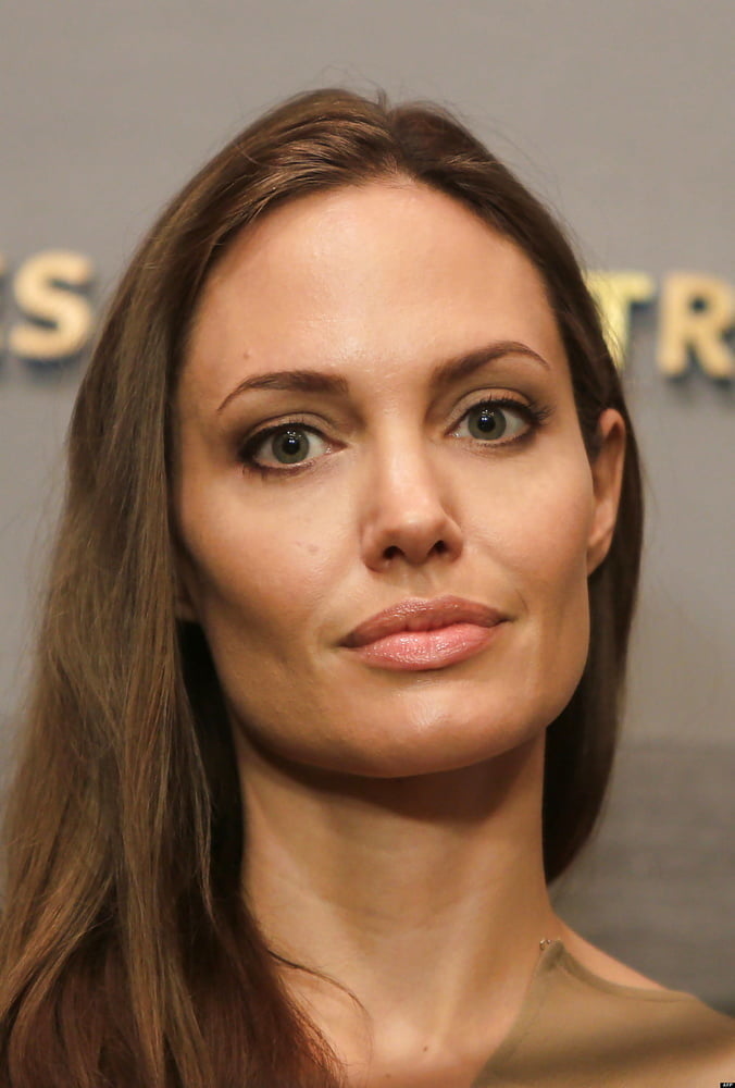 Angelina Jolie Sexy Pics #95979052