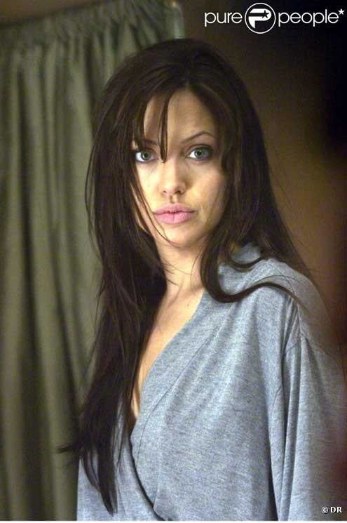 Angelina Jolie Sexy Pics #95979360