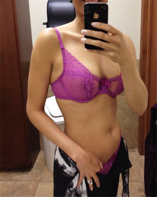 Milf con buen culo
 #99091015