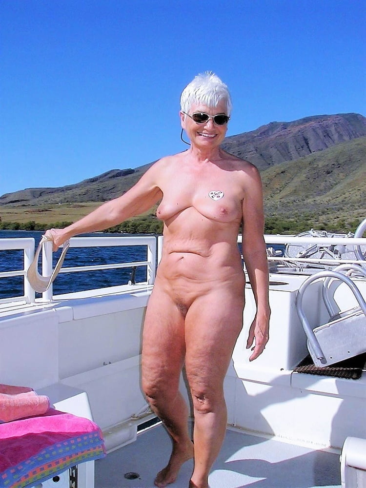 I invite all grannies to get naked #100937366