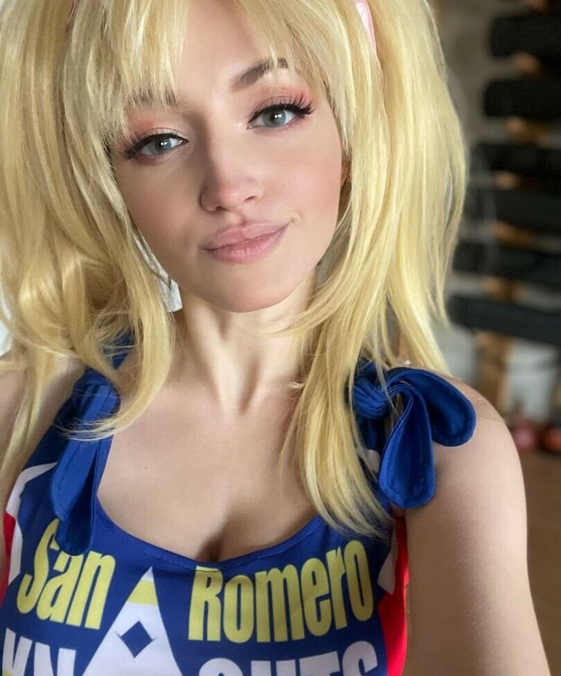 Shproton desnuda #108161116