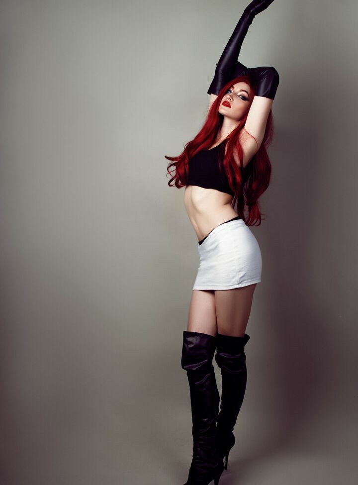 Shproton desnuda #108161161