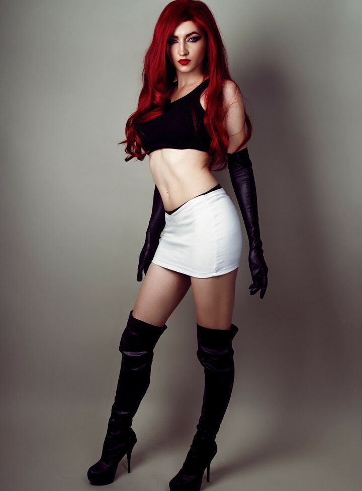 Shproton desnuda #108161162