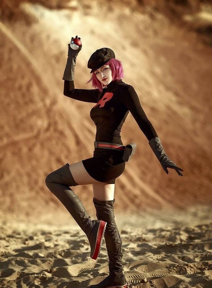 Shproton desnuda #108161169