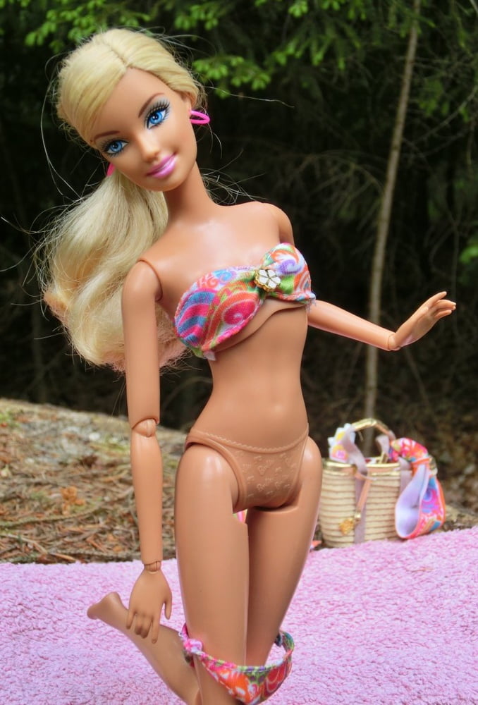 11 barbie tomando el sol (muñeca)
 #90606164