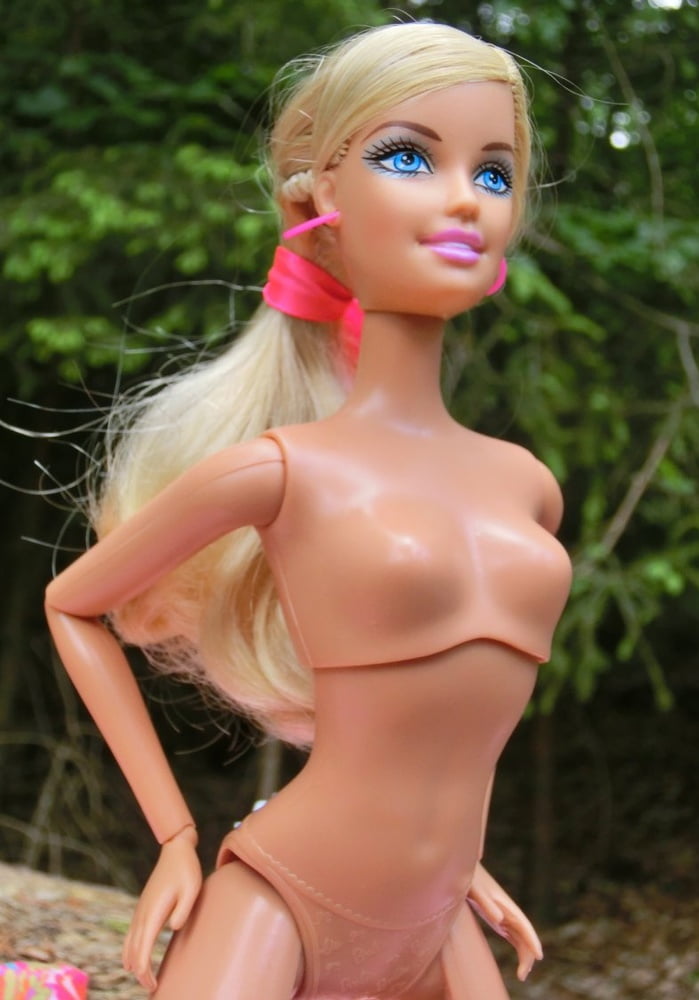 11 barbie tomando el sol (muñeca)
 #90606179