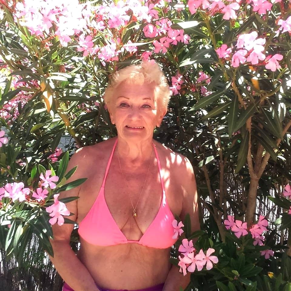 Verano, sol, sirenas vii
 #91425665