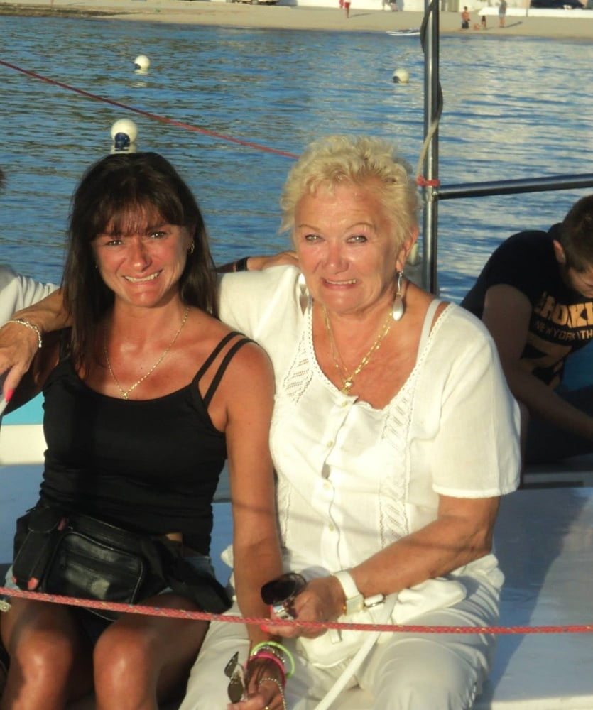 Verano, sol, sirenas vii
 #91425698