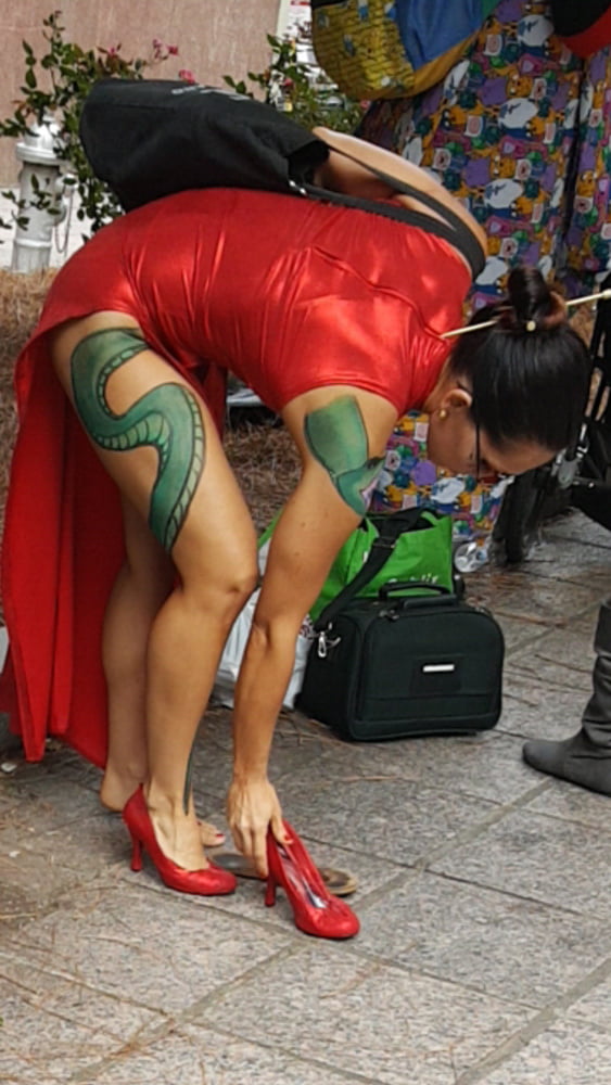 Voyeur-Bilder von Frauen bei der Dragon-Con-Parade - Titten und As
 #104702016