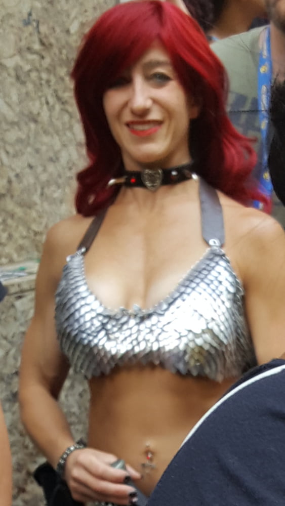 Voyeur-Bilder von Frauen bei der Dragon-Con-Parade - Titten und As
 #104702049