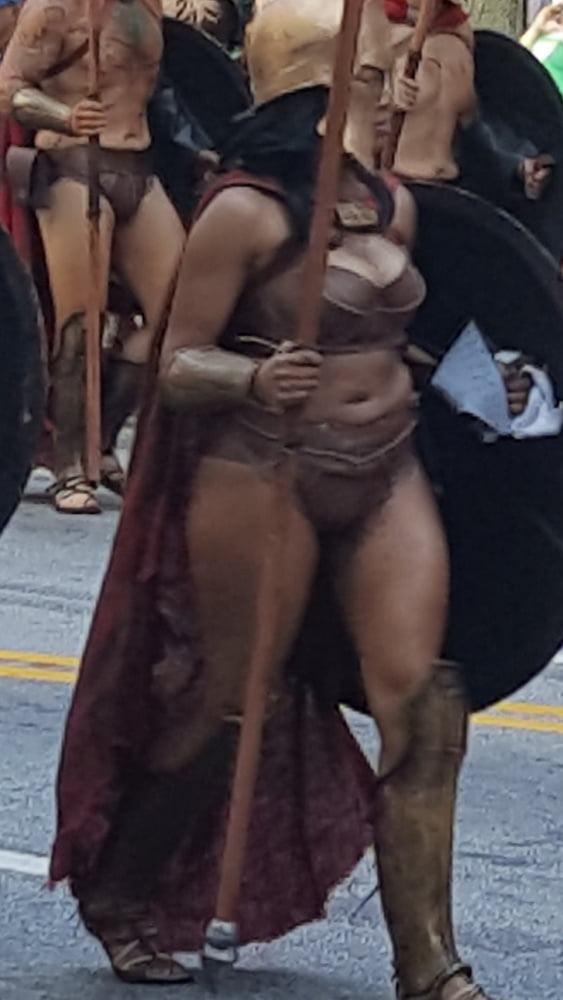 Voyeur-Bilder von Frauen bei der Dragon-Con-Parade - Titten und As
 #104702082
