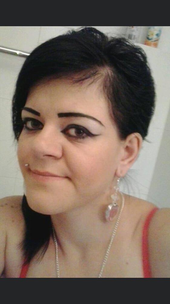 Es la novia de mi hija edina gran perra gran culo
 #81008857