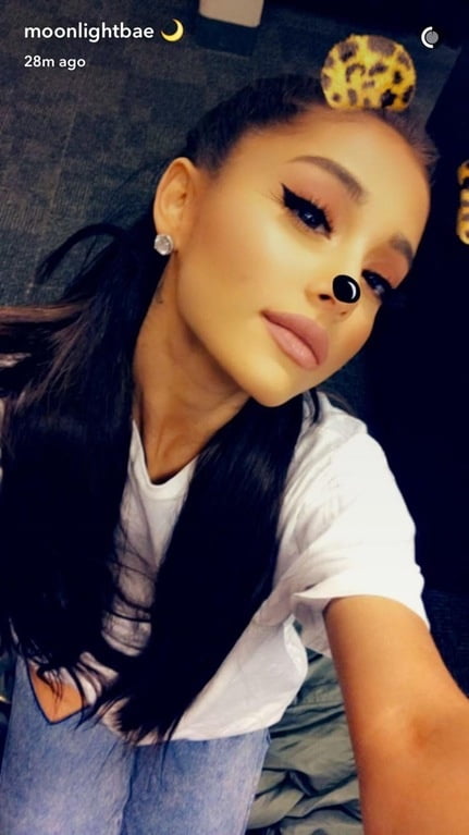 Ariana grande il vero volto della regina ari
 #102209514